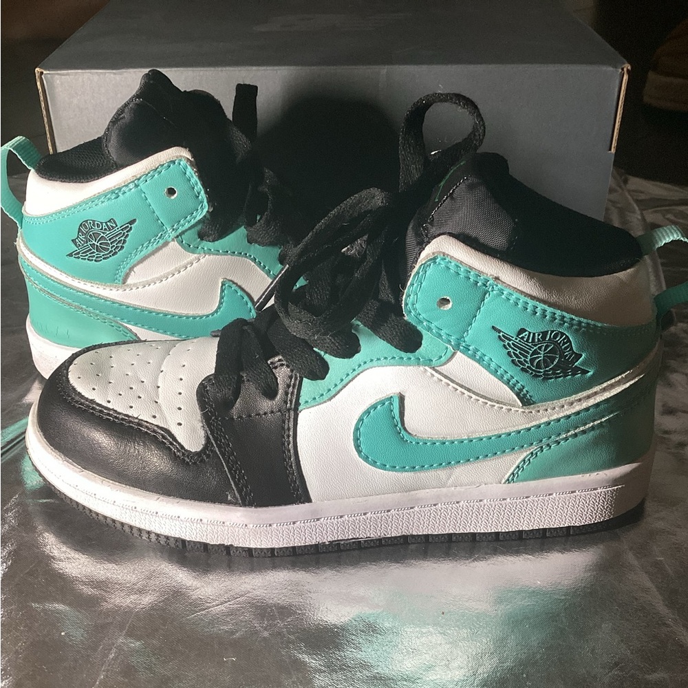 Air Jordans Teal, Black and White